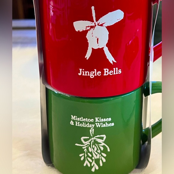 Target 🎯 2pk Stackable Christmas Mugs - Picture 2 of 2